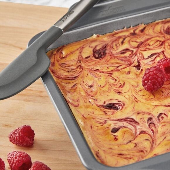 All-Clad Pro-Release Bakeware Square Cake Pan - Picture 3 of 9